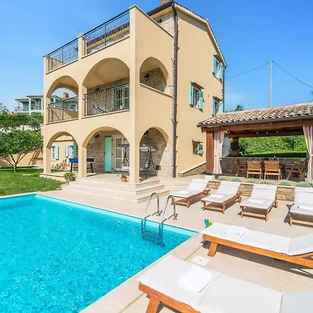 Villa Zora By *